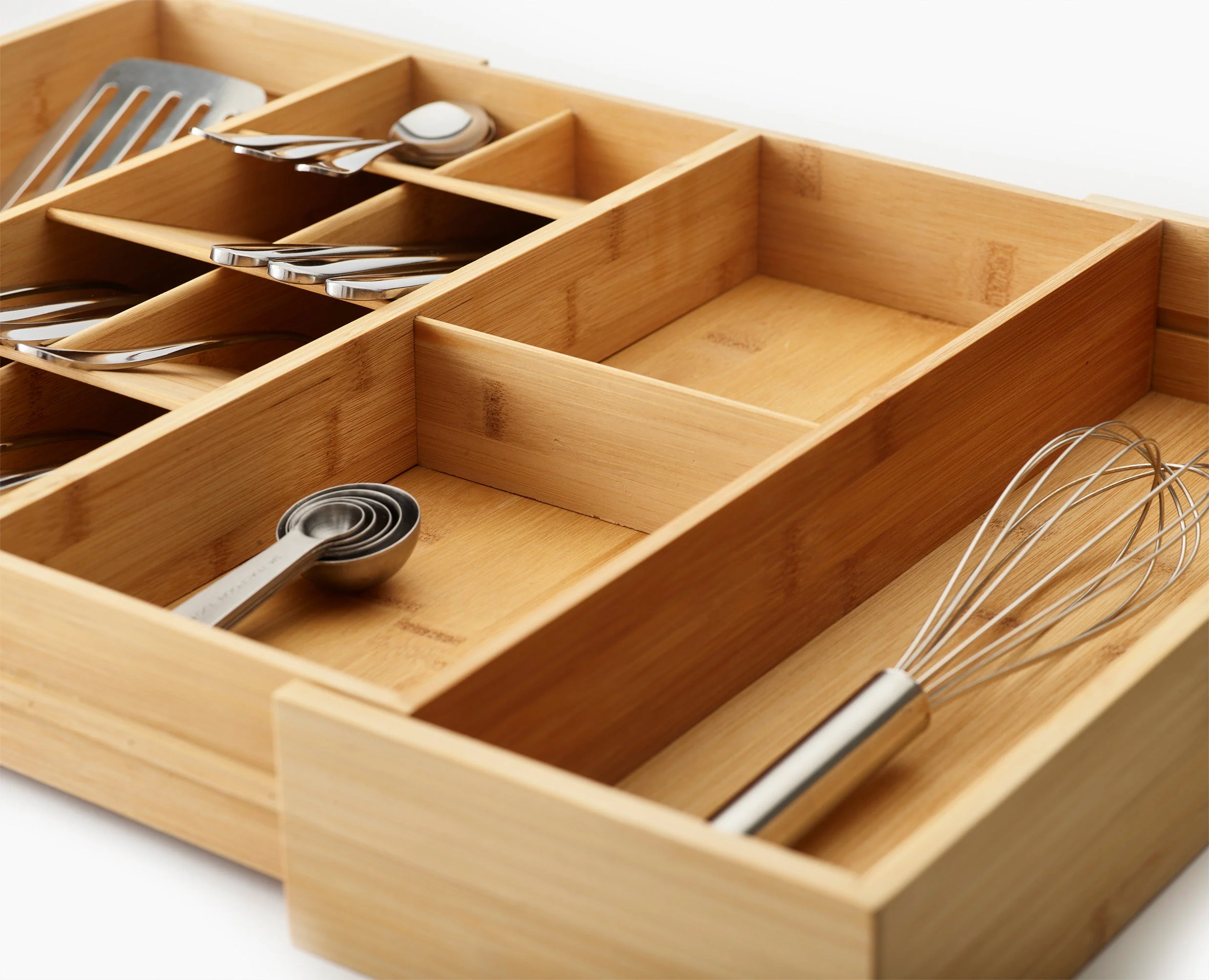 DrawerStore™ Bamboo Expanding Cutlery, Utensil & Gadgets Organiser - Image 4