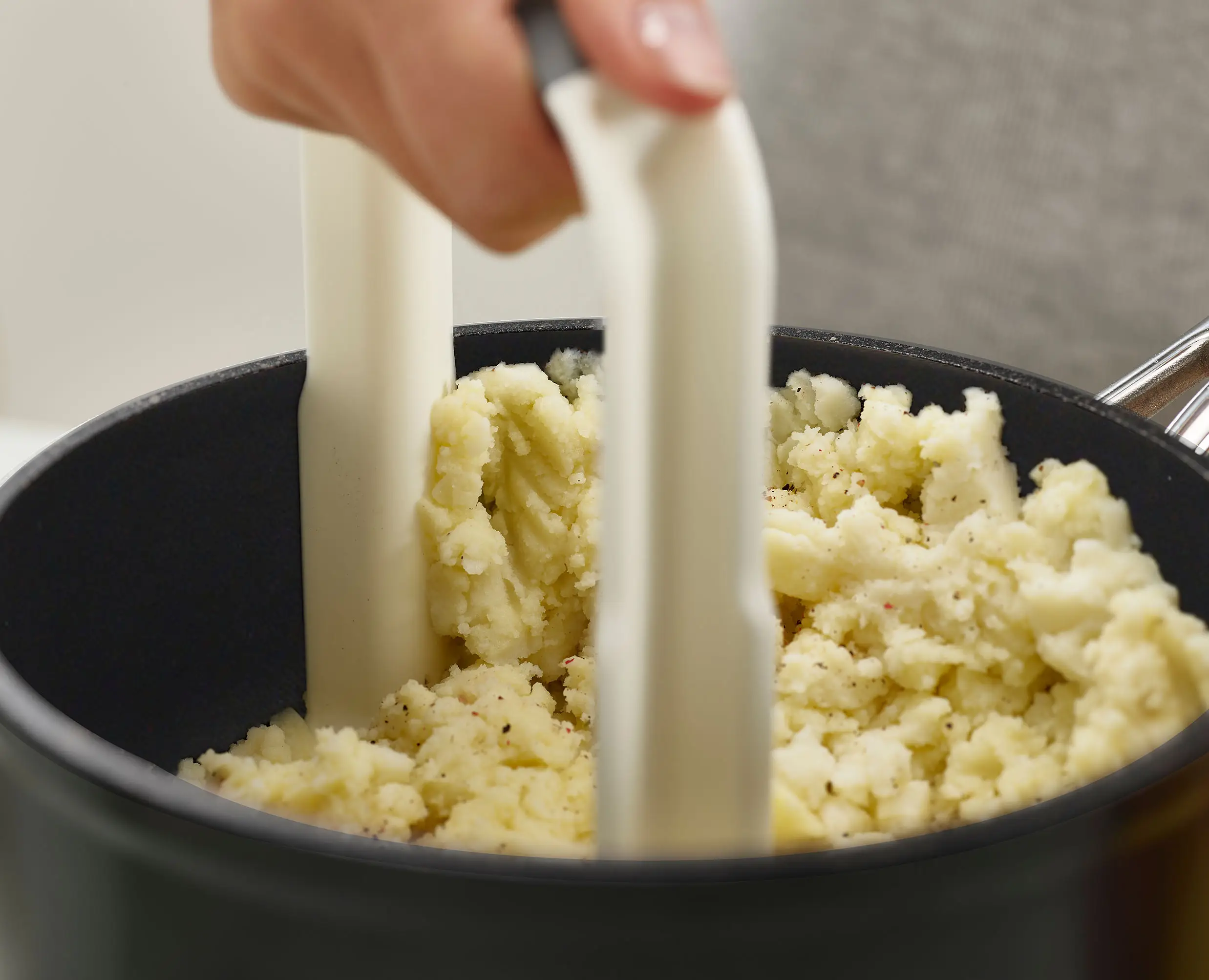 Easy-Mash™ White Potato Masher - Image 5