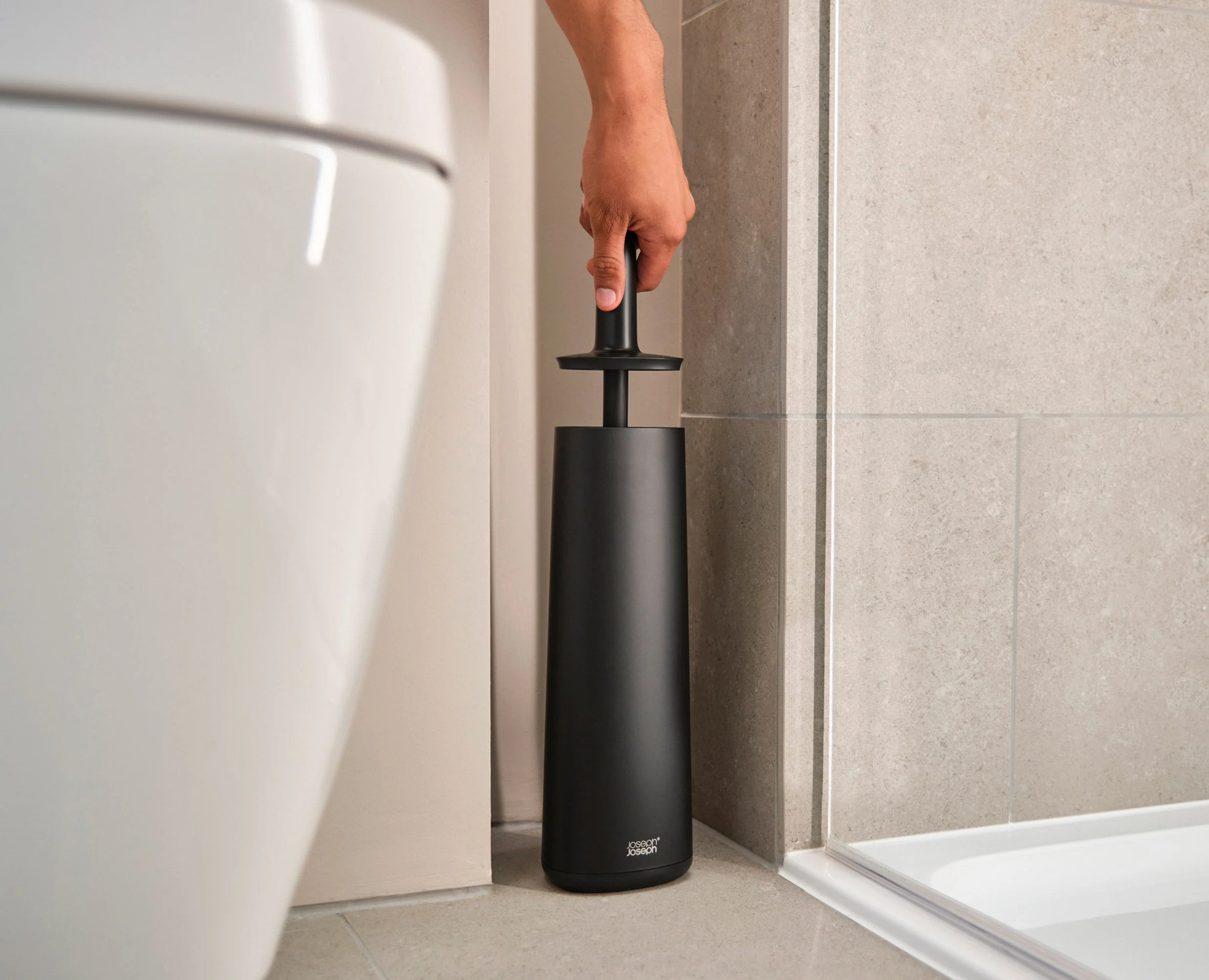 Flex™ 360 Matt Black Toilet Brush Starter Set - Image 2