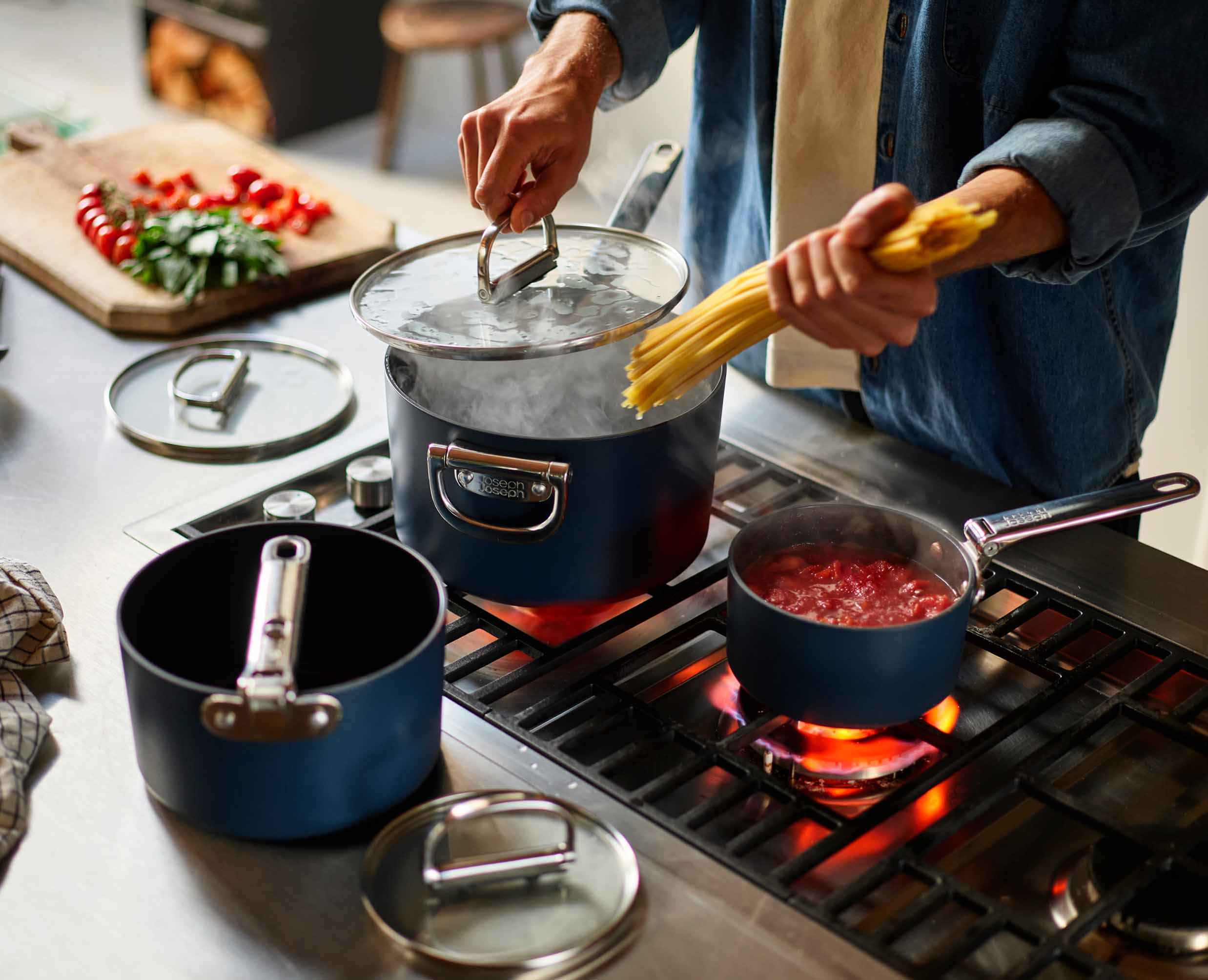 Space Folding Handle Ceramic Non-stick 3-piece Blue Saucepan Set - Image 3